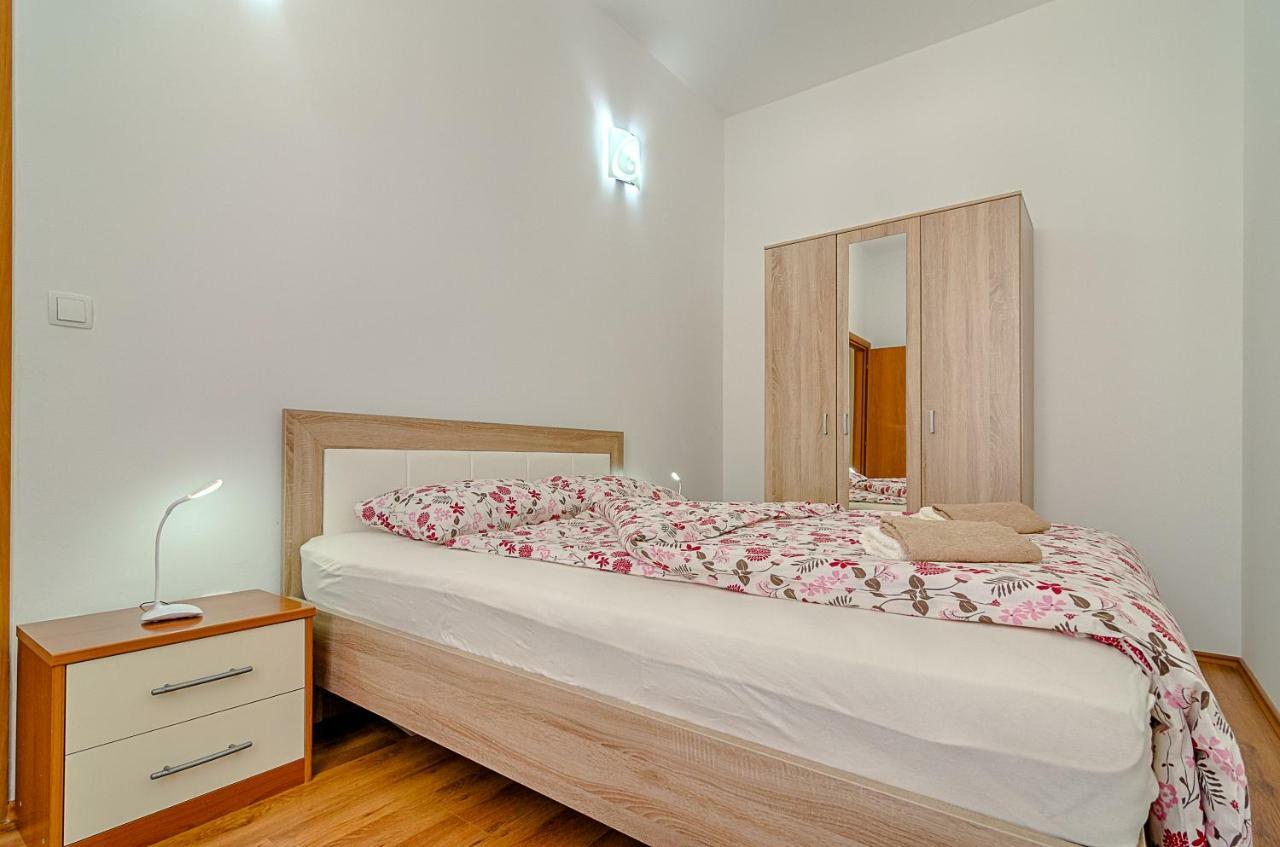 Zora & Natale Apartment *